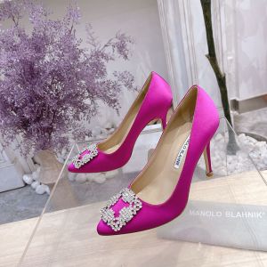 Manolo Blahnik Hangisi Pumps Satin With Gray Crystal Square Buckle Rose